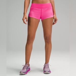 Lululemon Speed Up Low-Rise Lined Short 2.5” in Sonic Pink Size 2
